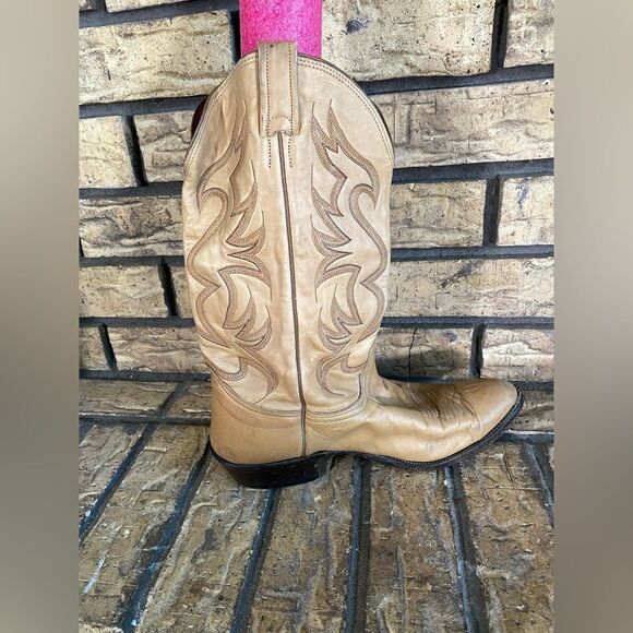 Tan nocona boots - Picture 2 of 9